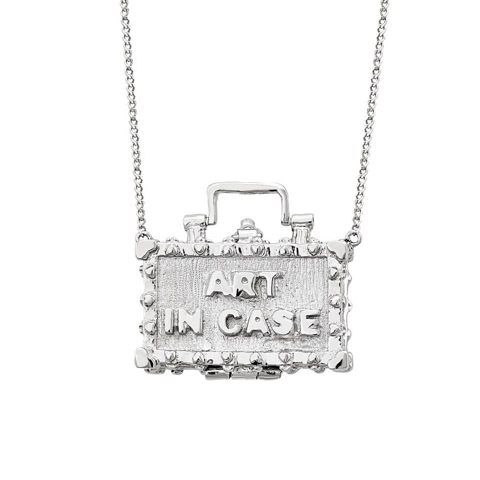 Art in Case - Paula Guzmán