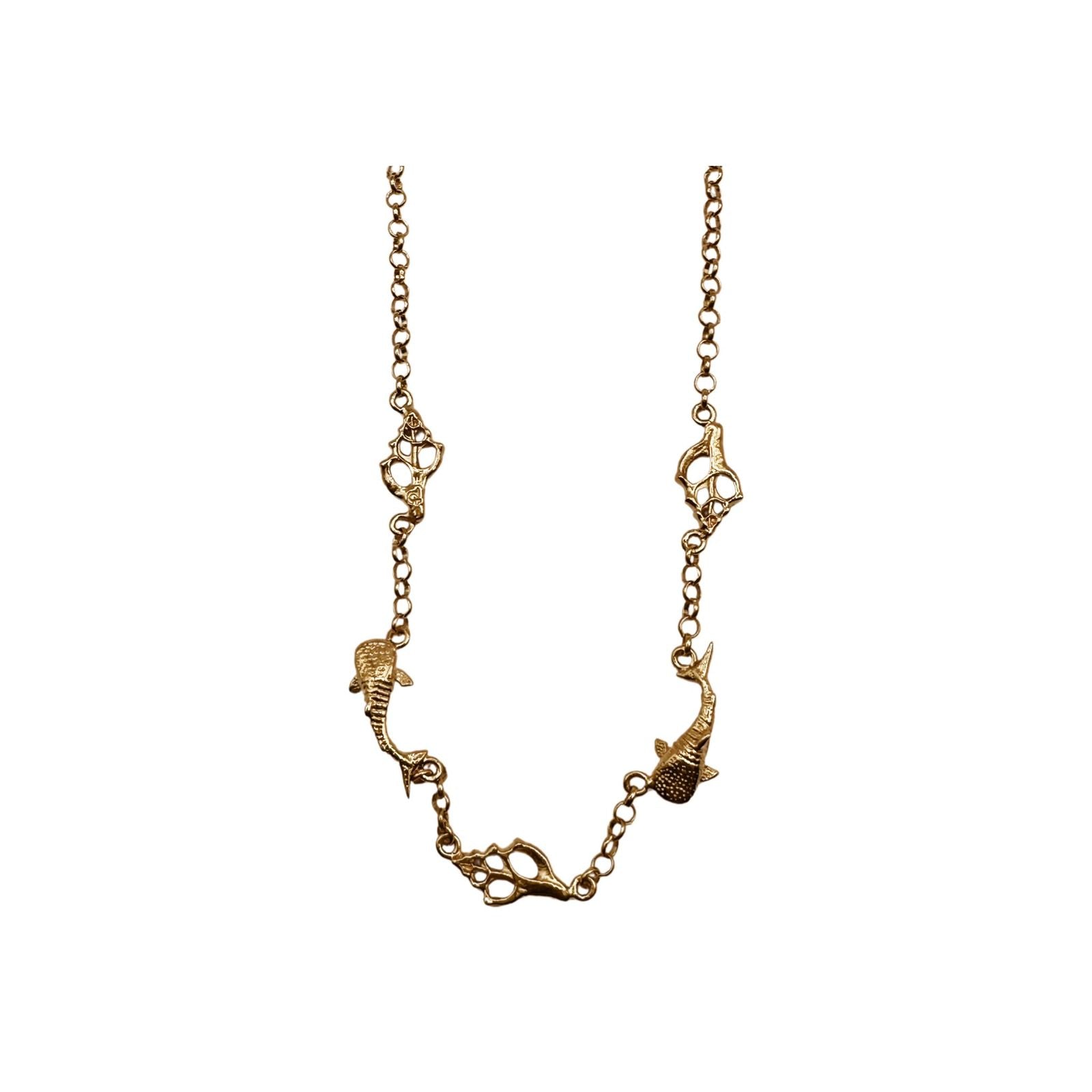 Collar Caracoles y tiburón ballena - Paula Guzmán