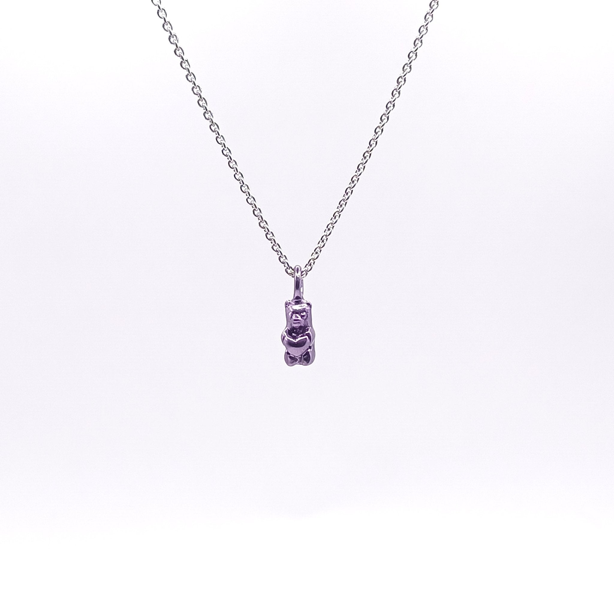 Dije gummy bear chico con corazón - Paula Guzmán